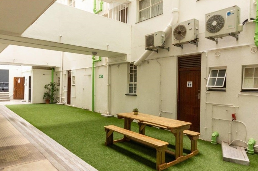 1 Bedroom Property for Sale in Gardens Western Cape
